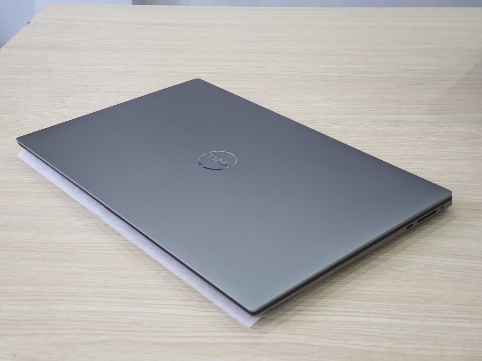 dell precision 5570 chuyên thiết kế đồ họa